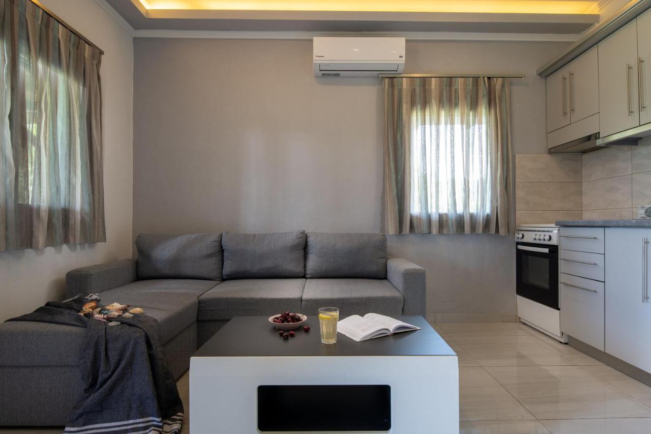 Exochiko Kalamitsi Apartment Exterior photo
